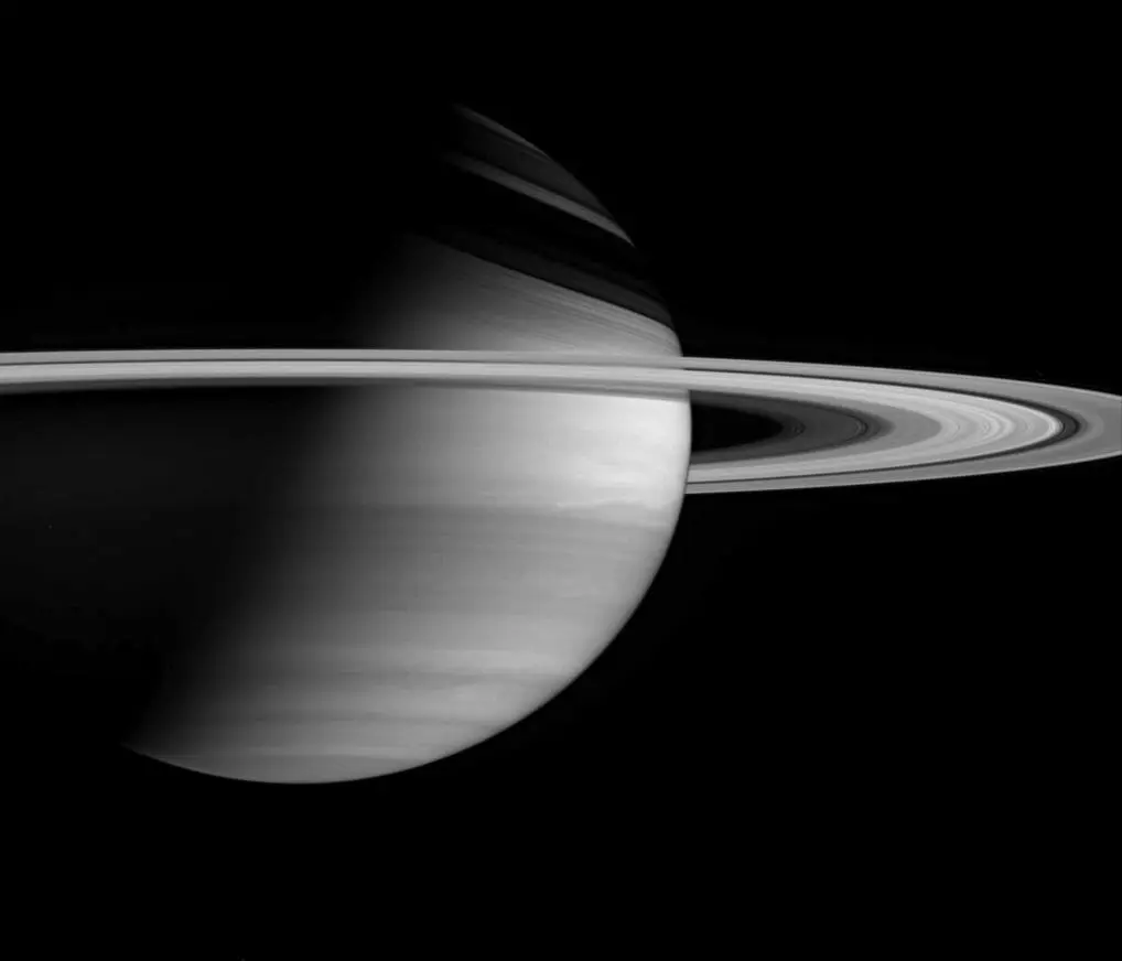 Photograph of the planet Saturn