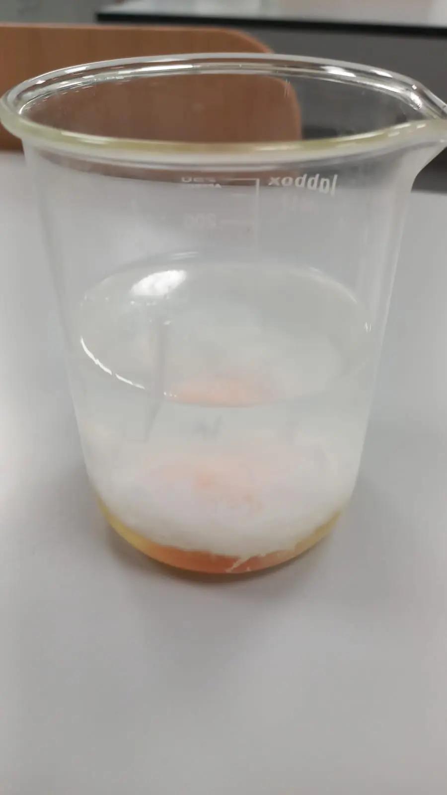 We fry a fried egg using alcohol